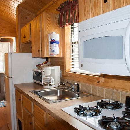 麦地那湖露营3号度假小屋假日公园 Lakehills 外观 照片