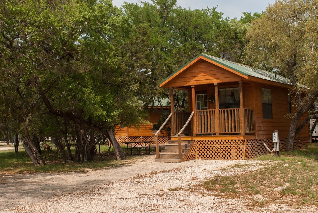麦地那湖露营3号度假小屋假日公园 Lakehills 外观 照片