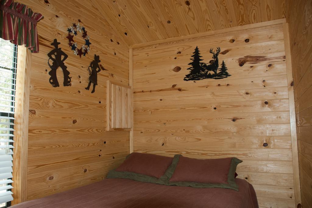 麦地那湖露营3号度假小屋假日公园 Lakehills 外观 照片